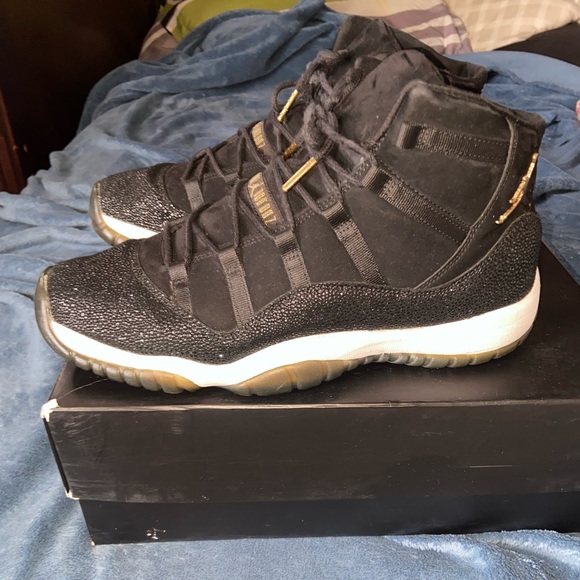 Air Jordan 11 Heiress. Size 10.5 M 12 W. Good condition comes with original box. - Picture 3 of 9
